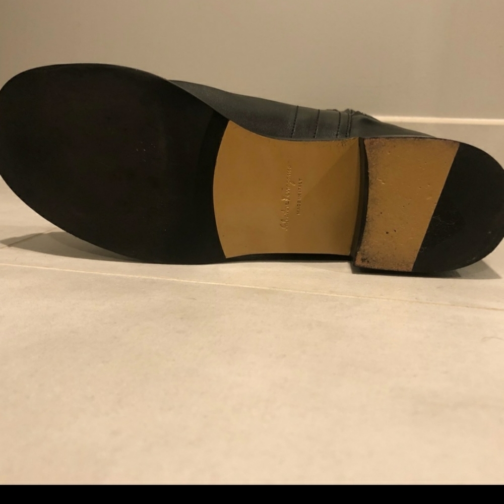 Salvatore Ferragamo Black Leather Heeled Boots with Gold Chain Trim - Picture 4 of 9
